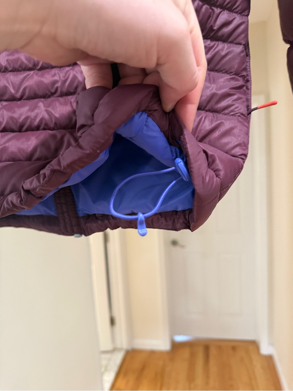 Cotopaxi Hooded Down Jacket in Burgundy with Colorblock Stripe - Picture 4 of 4